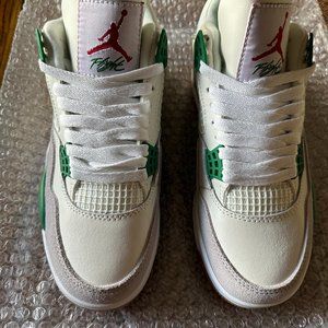 Nike Air Jordan 4 Retro SP.  Size 7 US Mens Sail/White-Pine Green